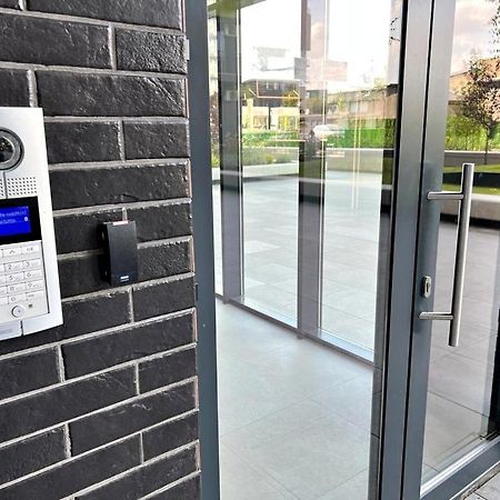 Soho Aparthotel Орадеа Екстериор снимка