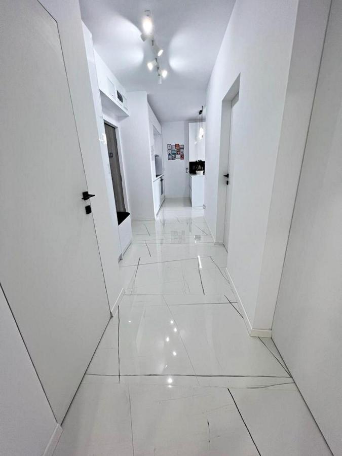 Soho Aparthotel Орадеа Екстериор снимка
