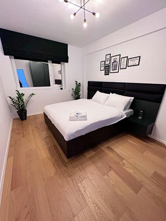 Soho Aparthotel Орадеа Екстериор снимка